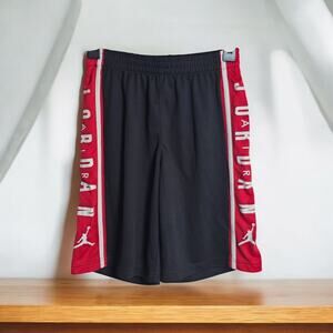 Air Jordan Big Kids Boys Colorblock Athletic Sport Shorts Black Red size Large